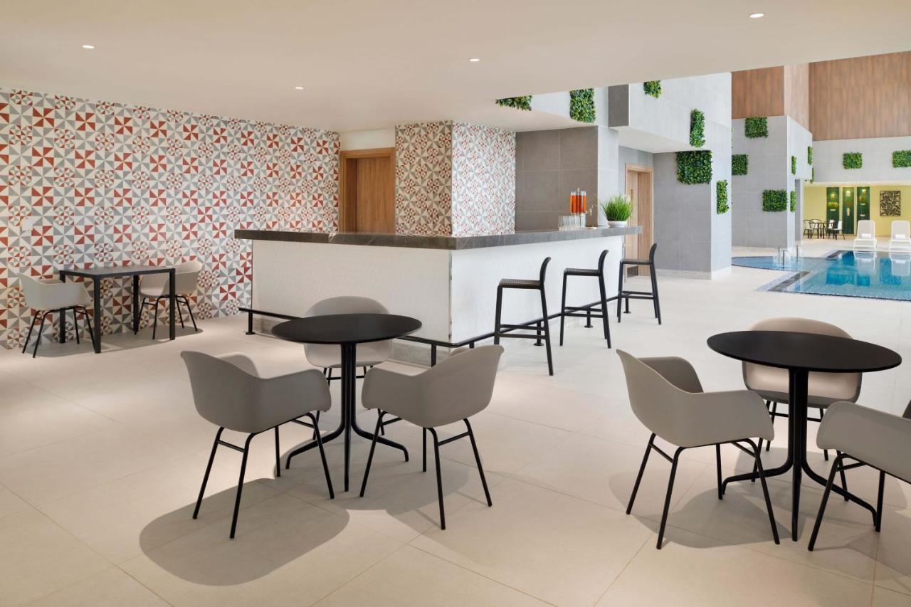 Element By Westin City Center الدوحة المظهر الخارجي الصورة The interior of the new lounge