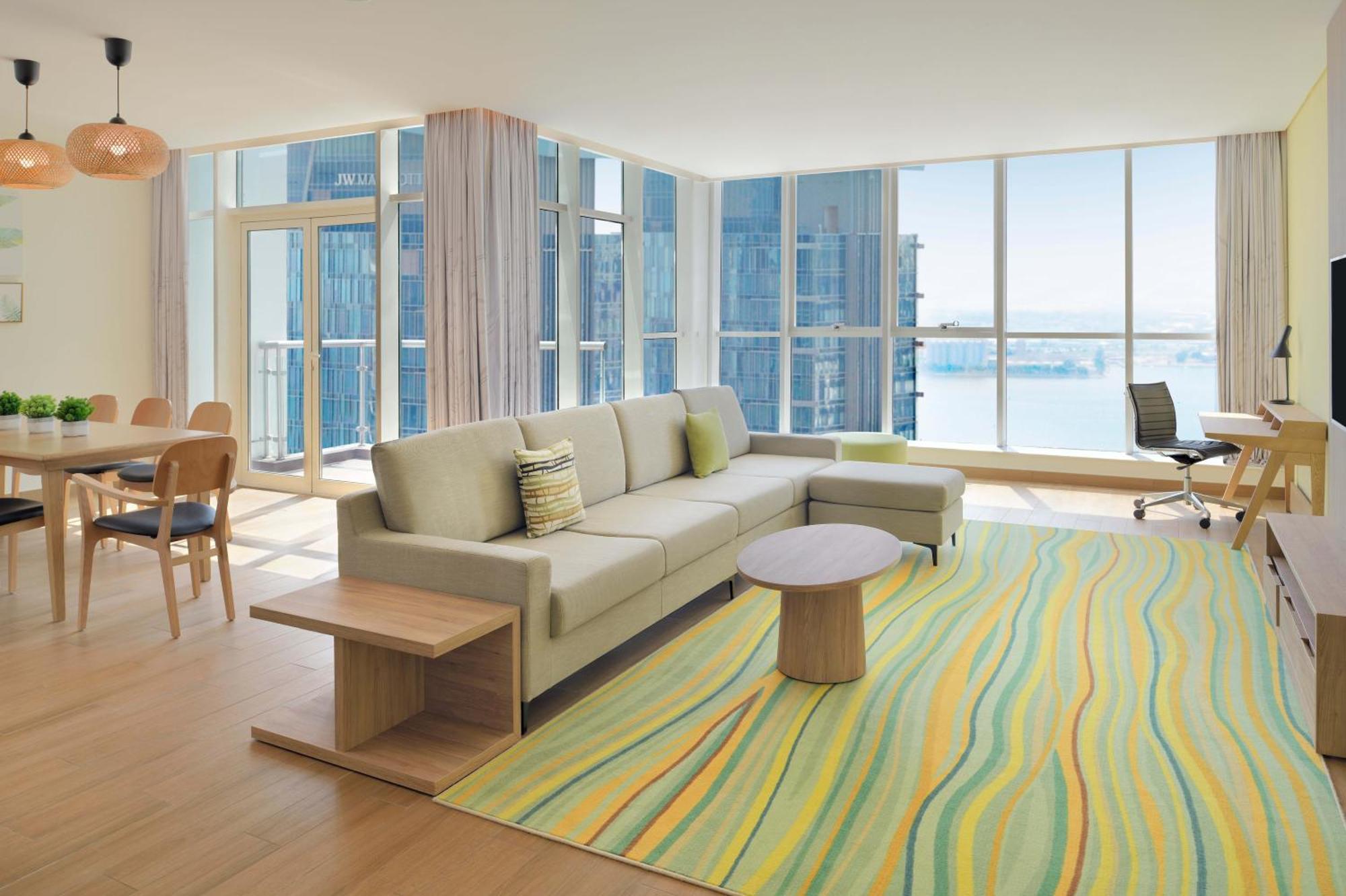 Element By Westin City Center الدوحة المظهر الخارجي الصورة A living room at the hotel